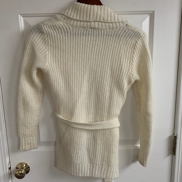 Lot of sweaters, fit like size XS - Picture 5 of 9